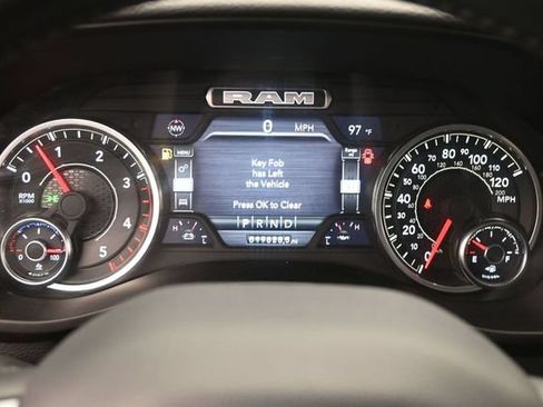 Used 2024 RAM 2500 Laramie AWD/4WD image 29