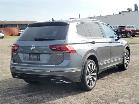 Used 2021 Volkswagen Tiguan SEL Premium R-Line image 4