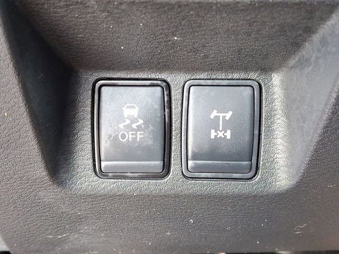 Used 2023 Nissan Frontier PRO-4X w/ Pro Convenience Package AWD/4WD image 25