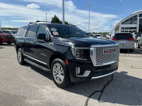 Used 2021 GMC Yukon XL Denali AWD/4WD image 3
