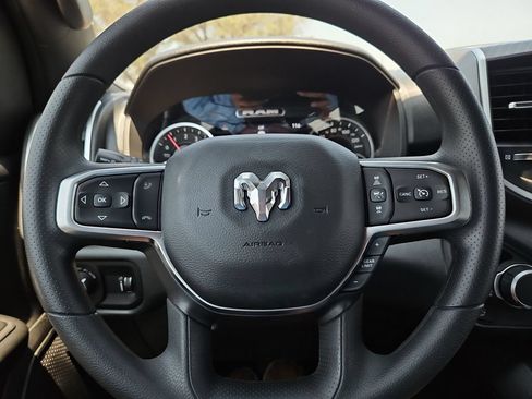 Used 2026 RAM 1500 Express AWD/4WD image 30