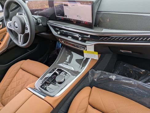 New 2026 BMW X5 M60i w/ Climate Comfort Package image 38