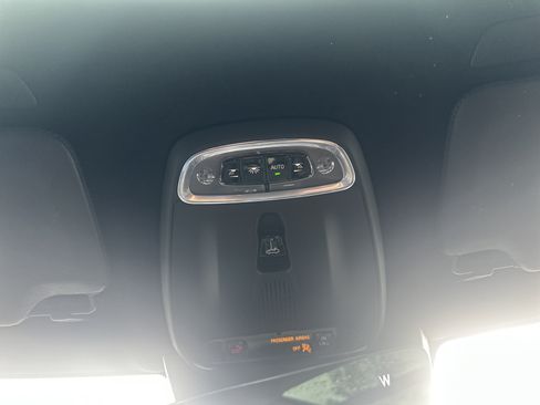 Used 2021 Volvo XC90 T6 Inscription w/ Lounge Package AWD/4WD image 30