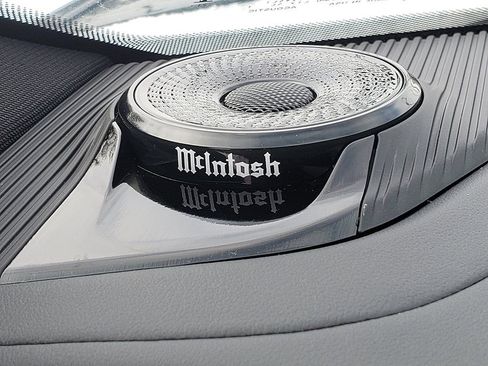 Used 2024 Jeep Grand Cherokee Overland w/ Luxury Tech Group IV image 26