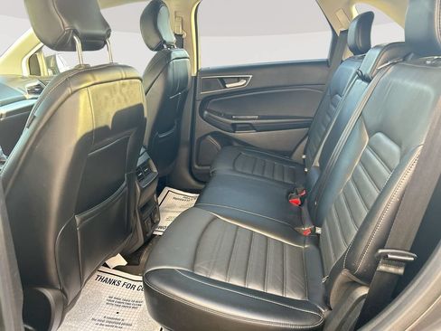 Used 2018 Ford Edge SEL w/ Equipment Group 201A AWD/4WD image 25