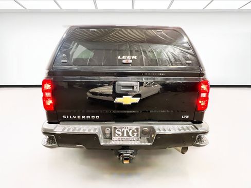 Used 2019 Chevrolet Silverado 2500 LTZ w/ Duramax Plus Package image 5