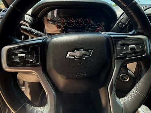 Used 2020 Chevrolet Silverado 1500 RST w/ Texas Edition AWD/4WD image 10