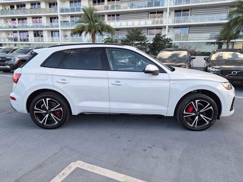 Certified 2025 Audi Q5 2.0T Premium Plus image 7