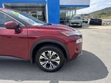 Used 2023 Nissan Rogue SV image 2