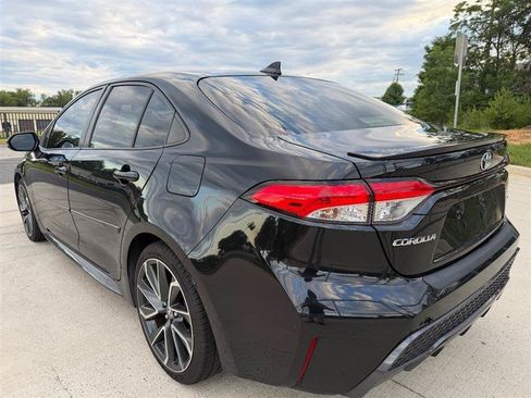 Used 2020 Toyota Corolla SE FWD image 3