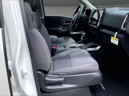 New 2026 Nissan Frontier SV AWD/4WD image 11
