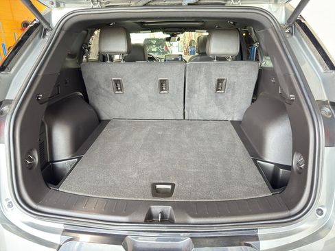 Used 2023 Chevrolet Blazer Premier w/ Enhanced Convenience Package AWD/4WD image 20
