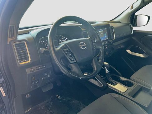 Used 2023 Nissan Frontier SV w/ SV Convenience Package AWD/4WD image 9