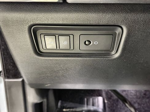 Used 2016 Land Rover Range Rover Supercharged image 40