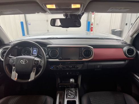 Used 2023 Toyota Tacoma SR5 w/ Technology Package AWD/4WD image 10