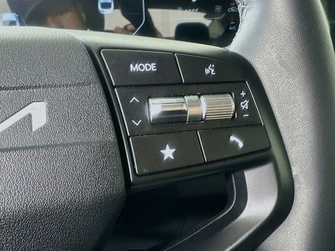 Certified 2025 Kia K4 EX FWD image 10