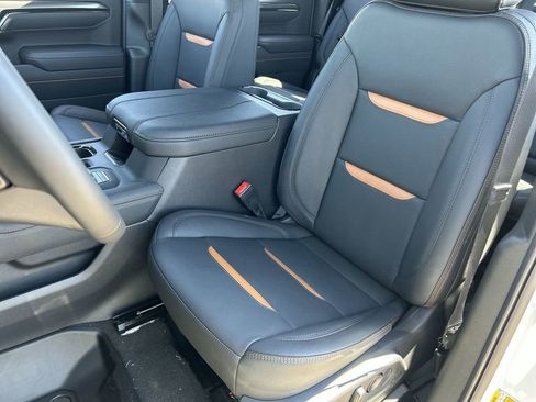 New 2026 GMC Sierra 1500 AT4 AWD/4WD image 19