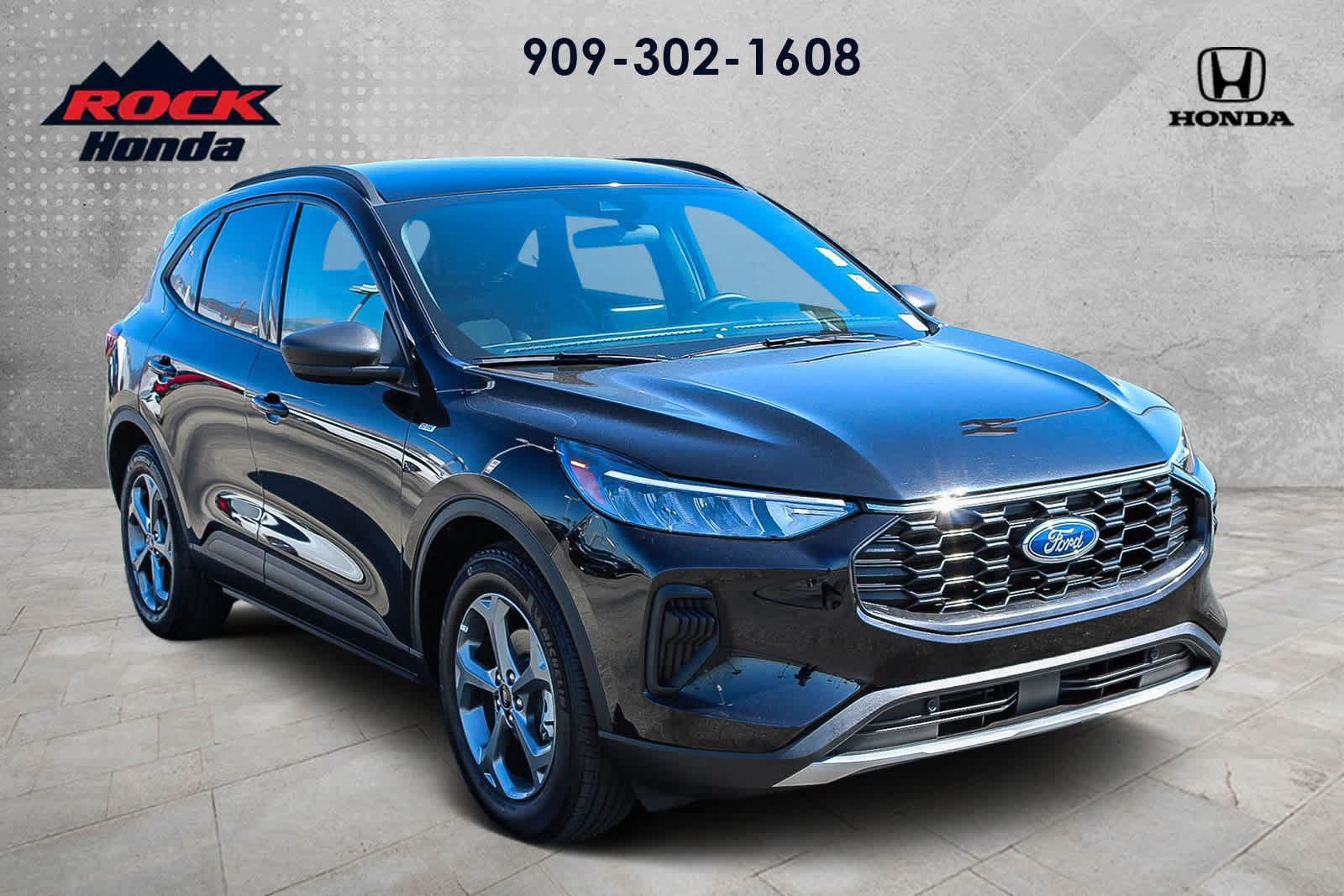 Used 2025 Ford Escape ST-Line FWD image 3