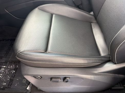 Used 2021 Volkswagen Atlas SE w/ Panoramic Sunroof Package FWD image 16