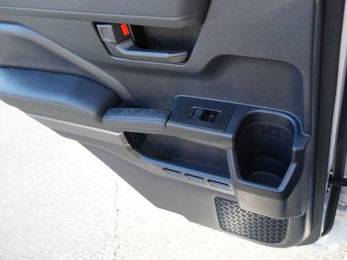 Used 2026 Toyota 4Runner SR5 RWD image 19