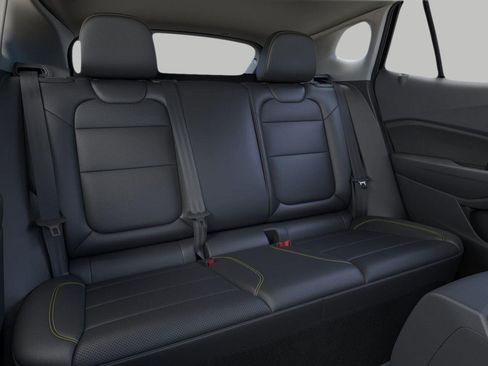 Used 2026 Chevrolet Trax ACTIV FWD image 17