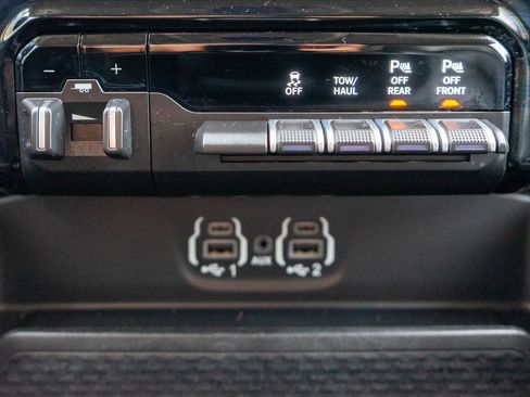 Used 2021 RAM 1500 Laramie image 27