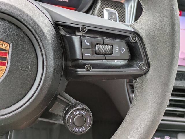 Used 2023 Porsche Macan AWD/4WD image 22