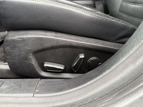 Used 2017 Ford Fusion SE w/ Equipment Group 202A image 31