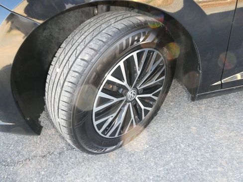 Used 2019 Volkswagen Jetta SEL image 31