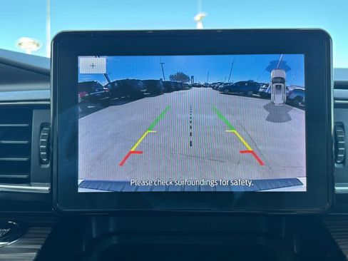 Used 2023 Ford Explorer Limited image 24