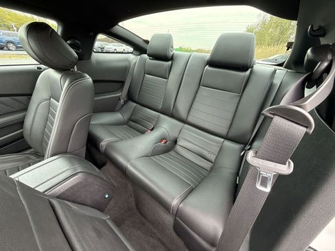 Used 2012 Ford Mustang GT Premium RWD image 20