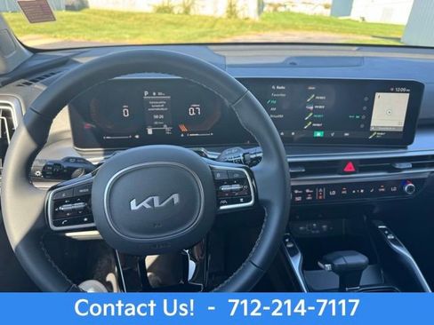 New 2025 Kia Sorento EX w/ Panoramic Sunroof Package image 18