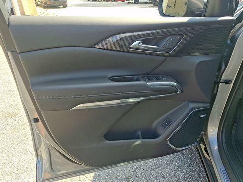 Used 2025 Chevrolet Traverse High Country w/ LPO, Floor Liner Package FWD image 12