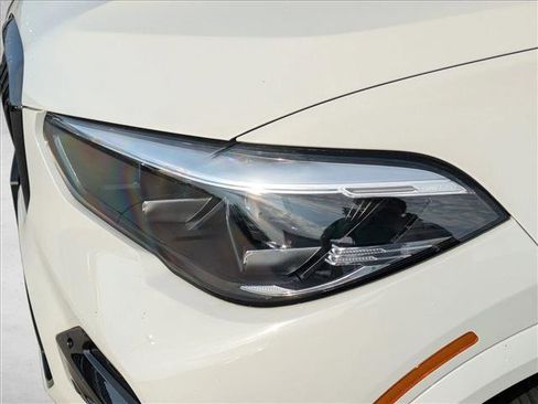 Used 2022 BMW X5 xDrive40i w/ M Sport Package image 8