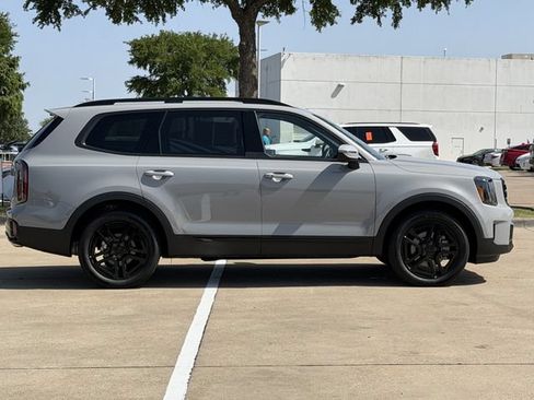 Used 2025 Kia Telluride EX X-Line AWD/4WD image 3