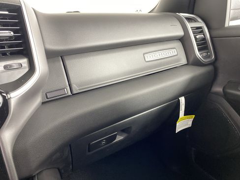 New 2026 RAM 1500 Big Horn AWD/4WD image 30
