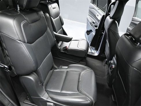 Used 2022 Ford Explorer ST w/ Equipment Group 401A image 27