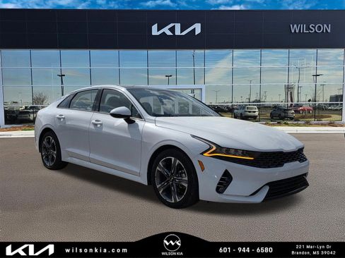 Used 2021 Kia K5 EX image 1