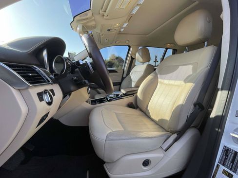 Used 2017 Mercedes-Benz GLS 450 4MATIC image 16