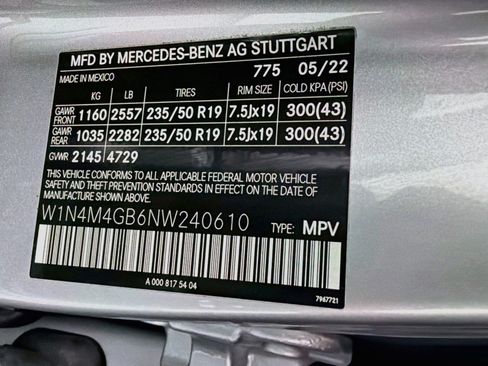 Used 2022 Mercedes-Benz GLB 250 image 24