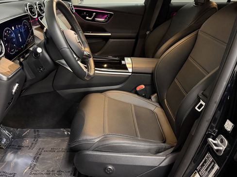 Certified 2025 Mercedes-Benz GLC 350e 4MATIC image 26