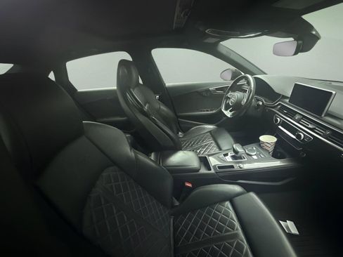 Used 2019 Audi S4 Premium Plus w/ Premium Plus Package AWD/4WD image 3