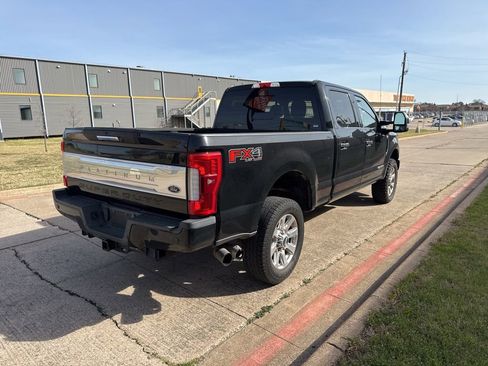 Used 2017 Ford F250 Platinum w/ Platinum Ultimate Package image 10