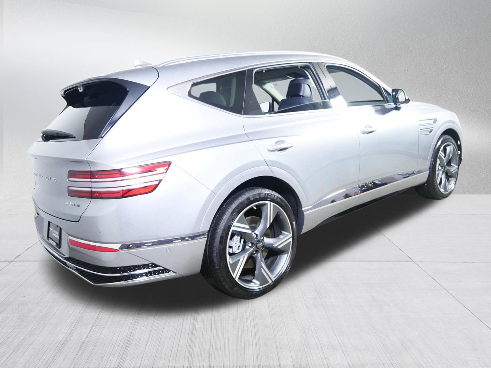 Certified 2025 Genesis GV80 3.5T Prestige AWD/4WD image 7