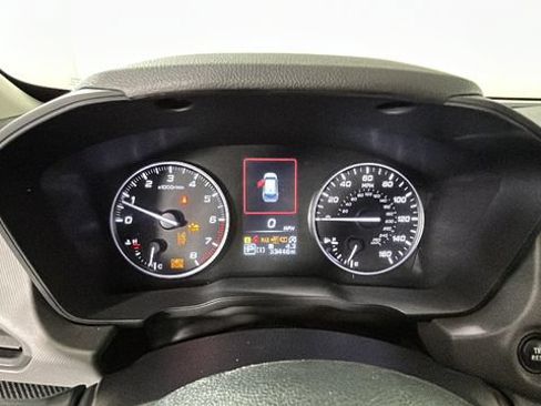Used 2024 Subaru Crosstrek 2.5i Limited AWD/4WD image 17