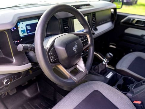 Used 2022 Ford Bronco 2-Door w/ Sasquatch Package AWD/4WD image 8