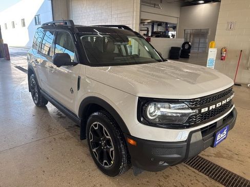 New 2025 Ford Bronco Sport Outer Banks w/ Outer Banks Tech Package+ image 3