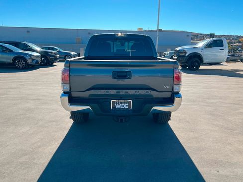 Used 2023 Toyota Tacoma TRD Off-Road image 5