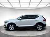 Used 2022 Volvo XC40 T4 Momentum image 2