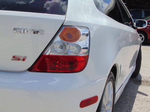 Used 2005 Honda Civic Si image 4